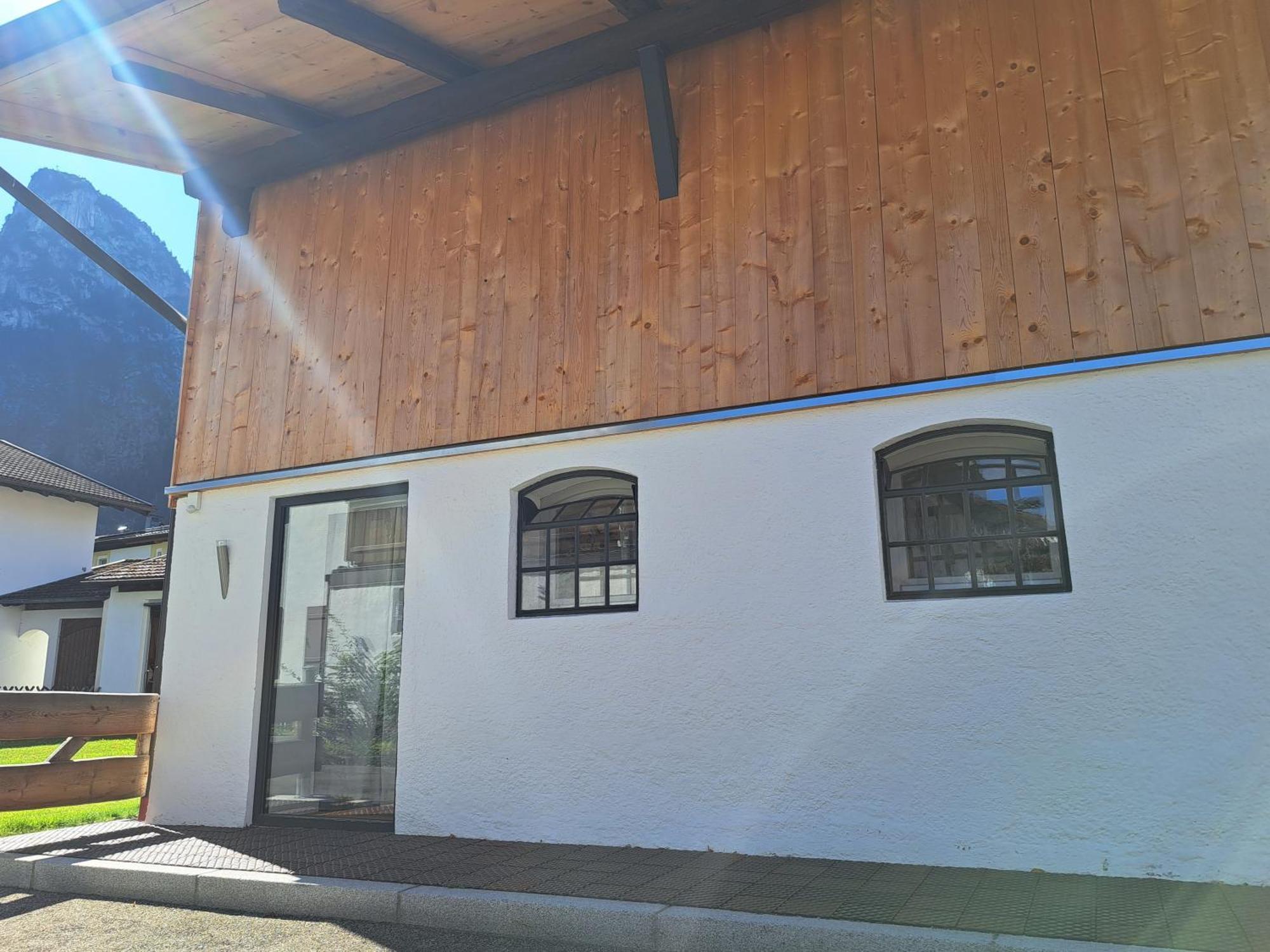 Neu! Ferienwohnungen im Lüftlmalereck, Hennalahaus Oberammergau Exterior foto
