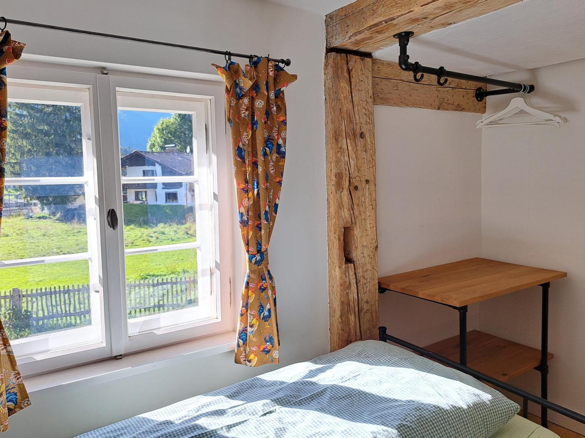 Neu! Ferienwohnungen im Lüftlmalereck, Hennalahaus Oberammergau Exterior foto